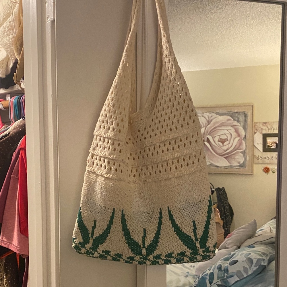 Cute knitted purse